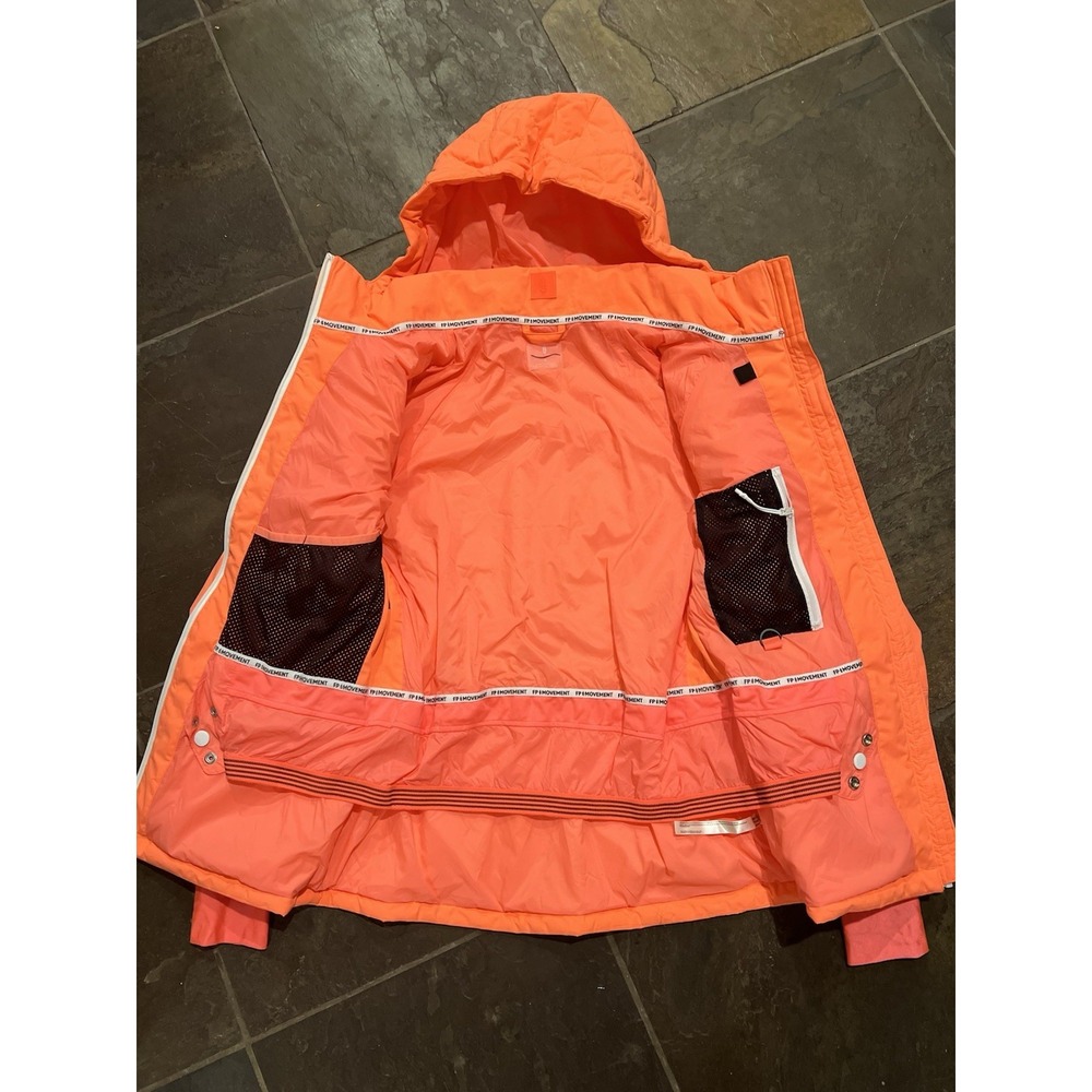 Free People Movement All Prepped Ski Jacket Size Medium in Neon Peach - Picture 4 of 6